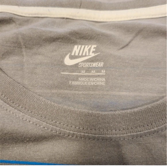 Nike Stripped Shirt short sleeve - Picture 3 of 3